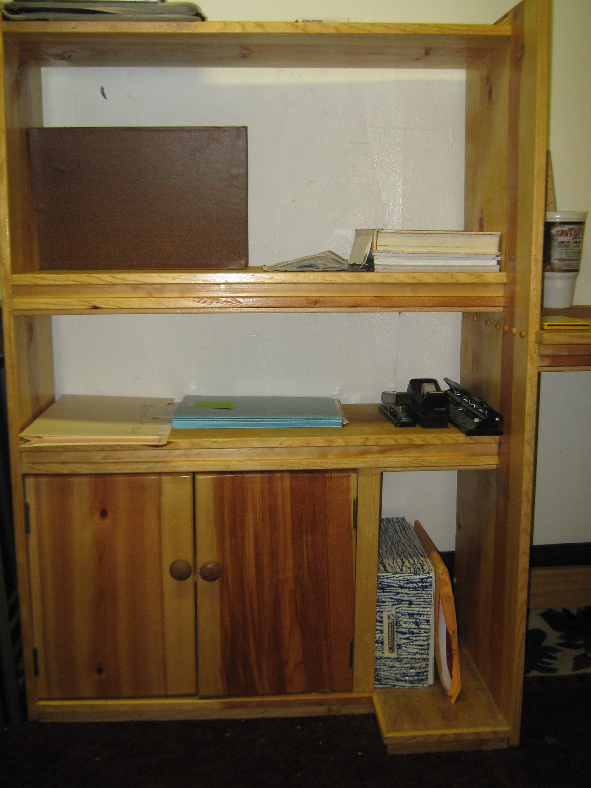 FERNANDEZ CABINET: MUEBLE DE MADERA PARA USO VARIADO. TELEVISORES