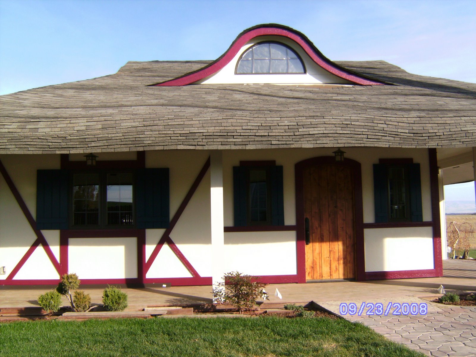 [cottage2.JPG]