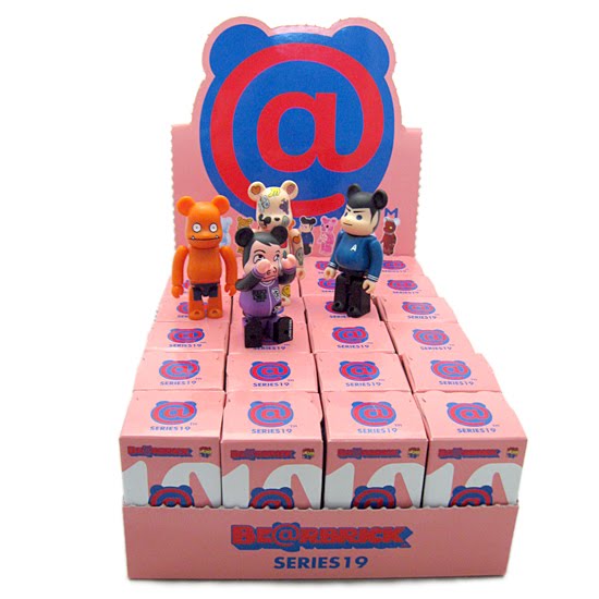 [box.jpg]