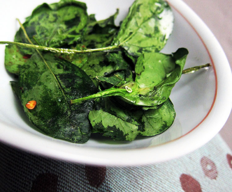 the indolent cook ovenbaked spinach chips