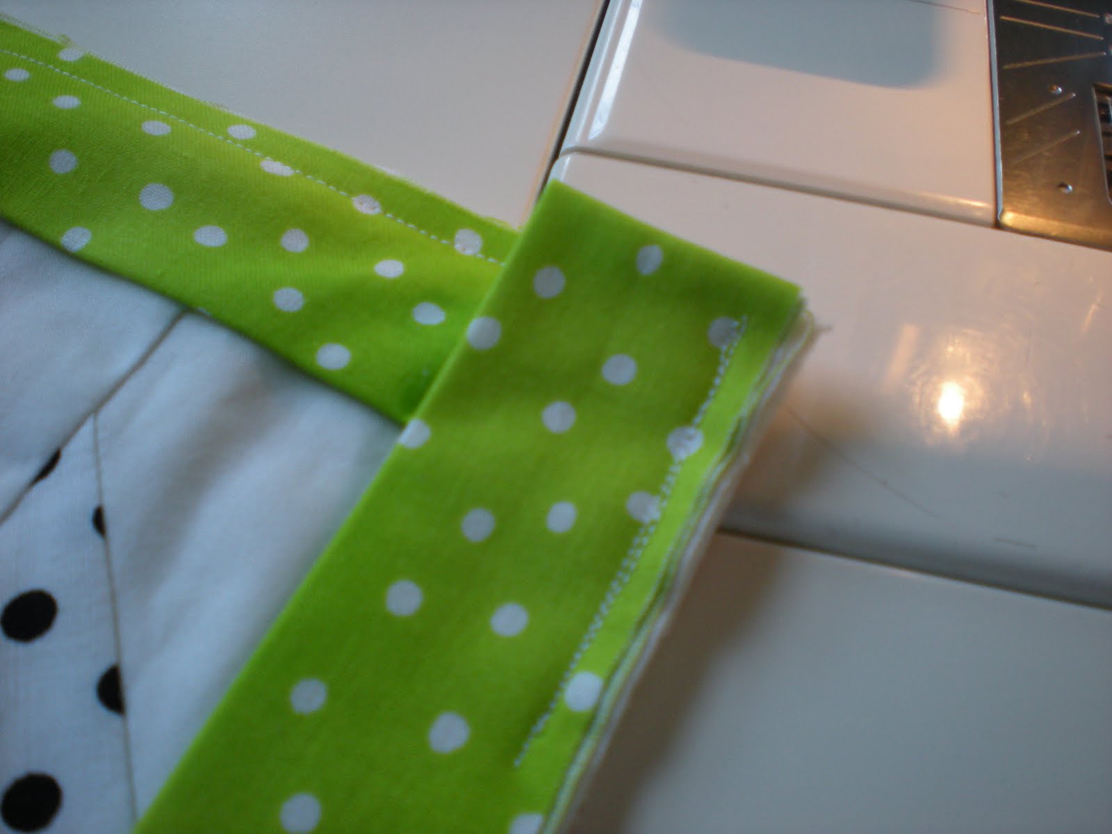 Molly Flanders A Tutorial French Binding...Ooh,la,la!