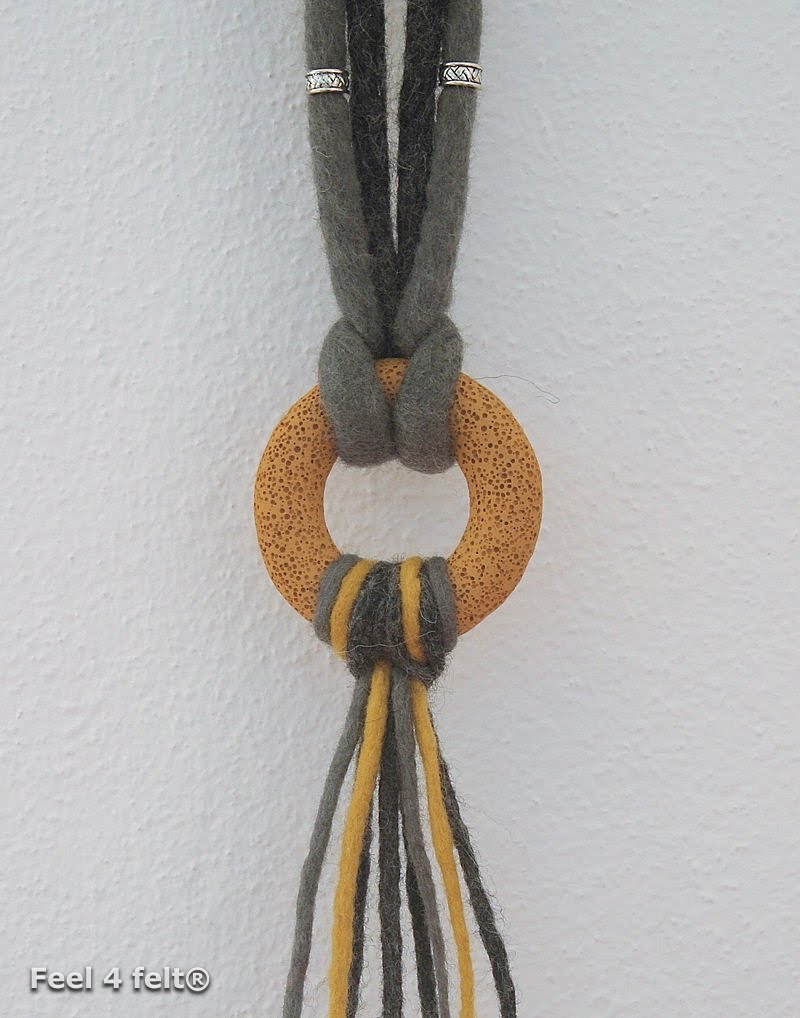 [ColarFeltro+#112.jpg]