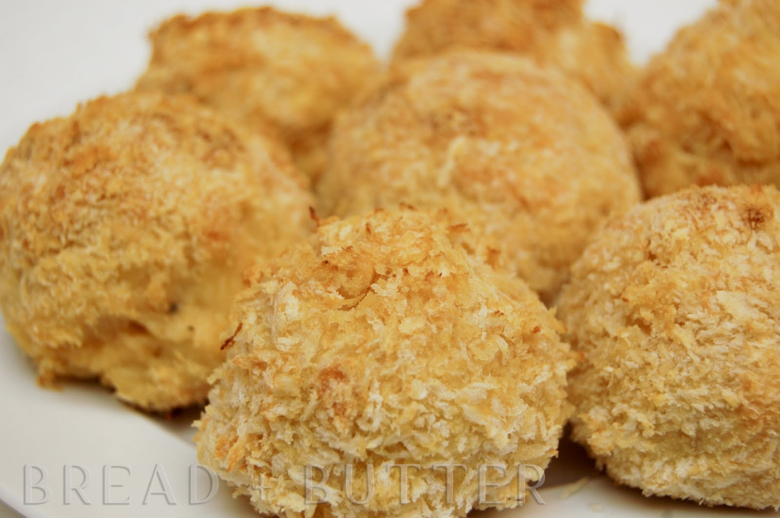 Bread + Butter Baked Mac and Cheese Balls