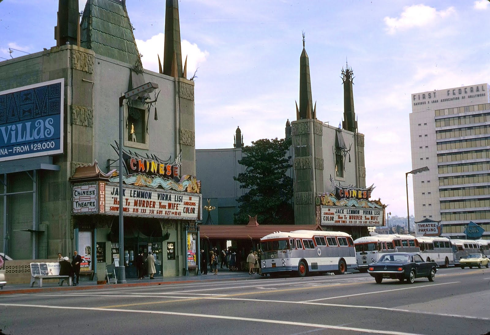 [Immagine: 1965+Gravmans+Chinese+theater+Hollywood+...+Calif.jpg]
