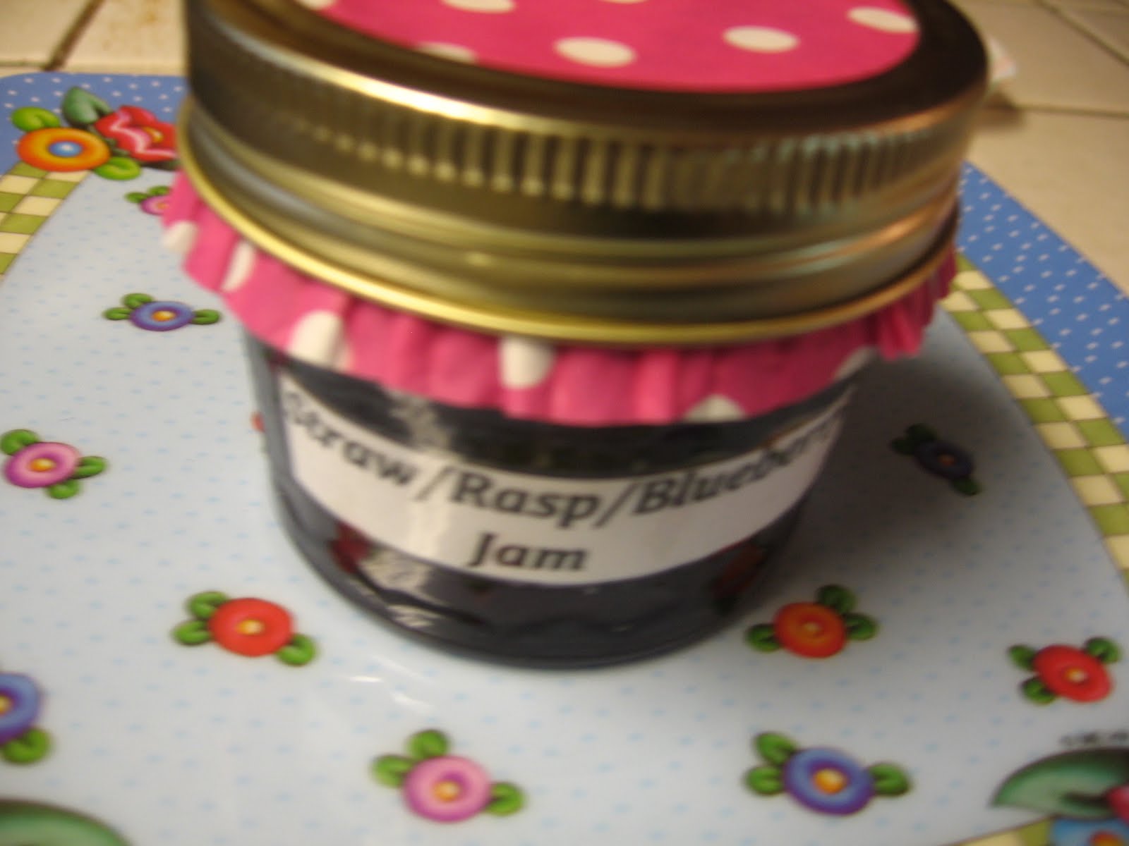 Santa's Gift Shoppe YearRound EZ/Cute Jam Covers/Marketing Monday Blog Hop