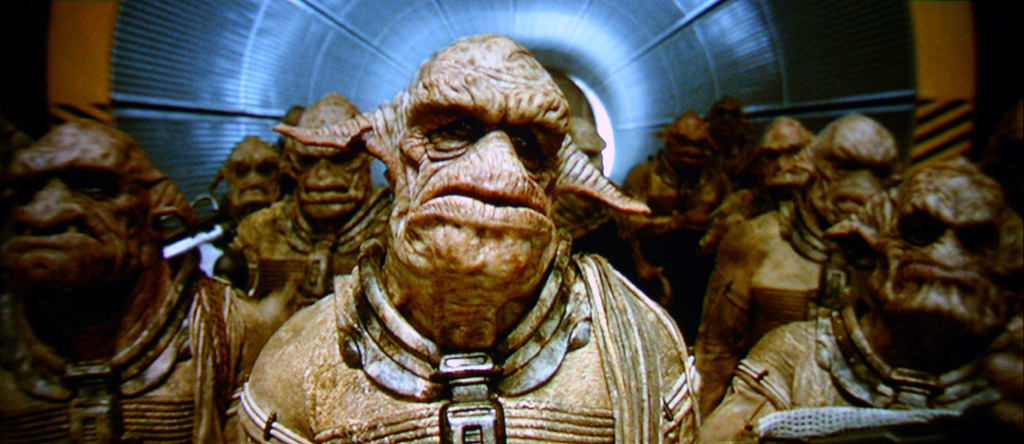 [fifth_element_04.jpg]