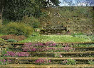 http://2.bp.blogspot.com/_dLSVgS5AxBI/R8PDJHes8SI/AAAAAAAAD5U/Ht8I5VuDCFE/s320/UptonHouse.jpg