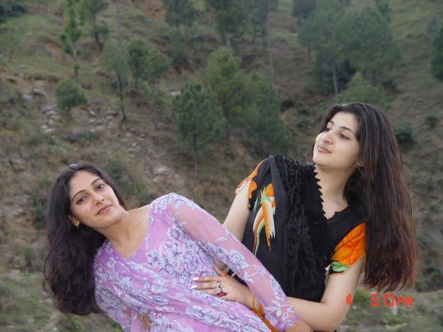 Desi Girls, Punjabi Girls Club, Pakistani Girls: DESI 