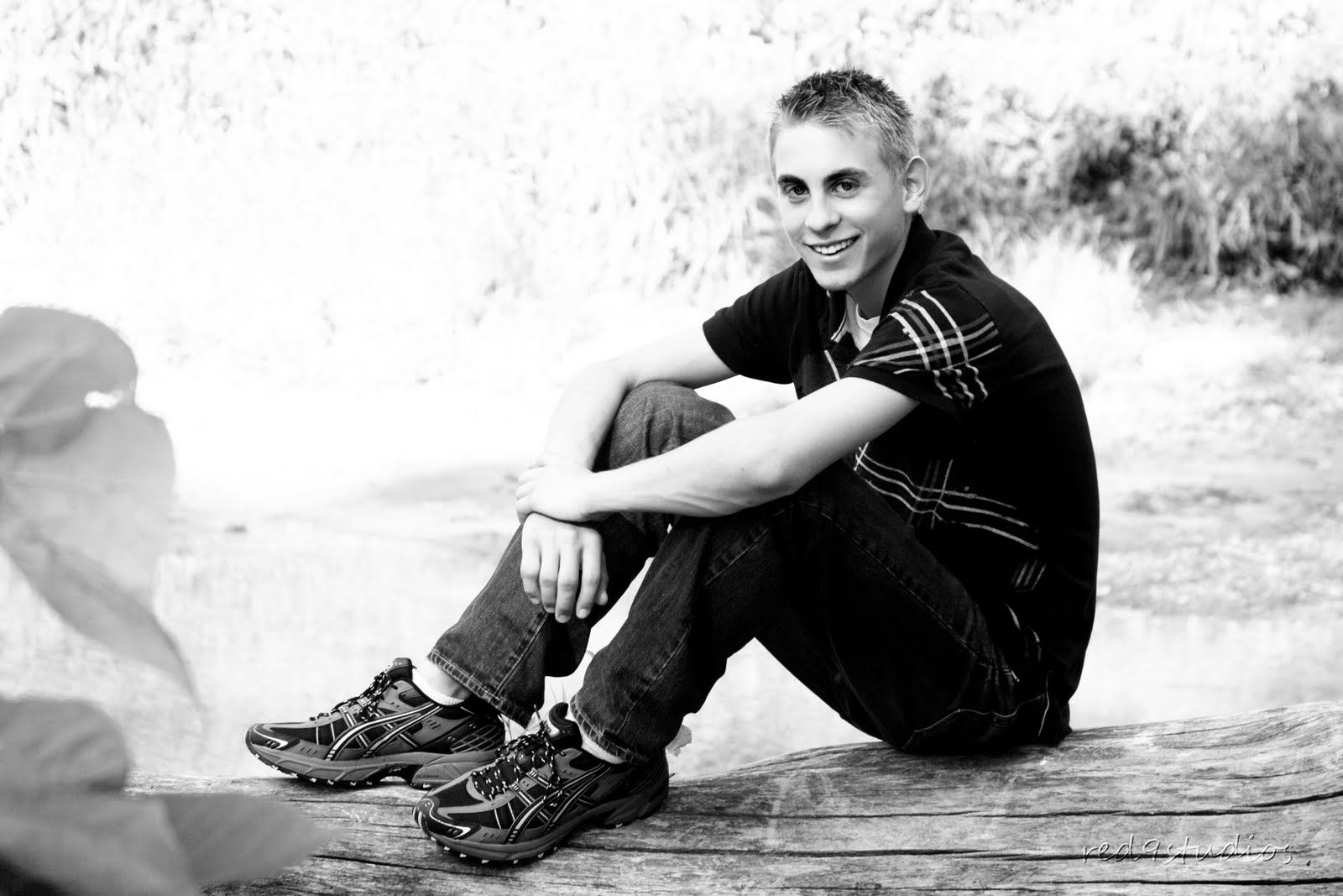 [Luke+Senior+Photos+010bw.jpg]