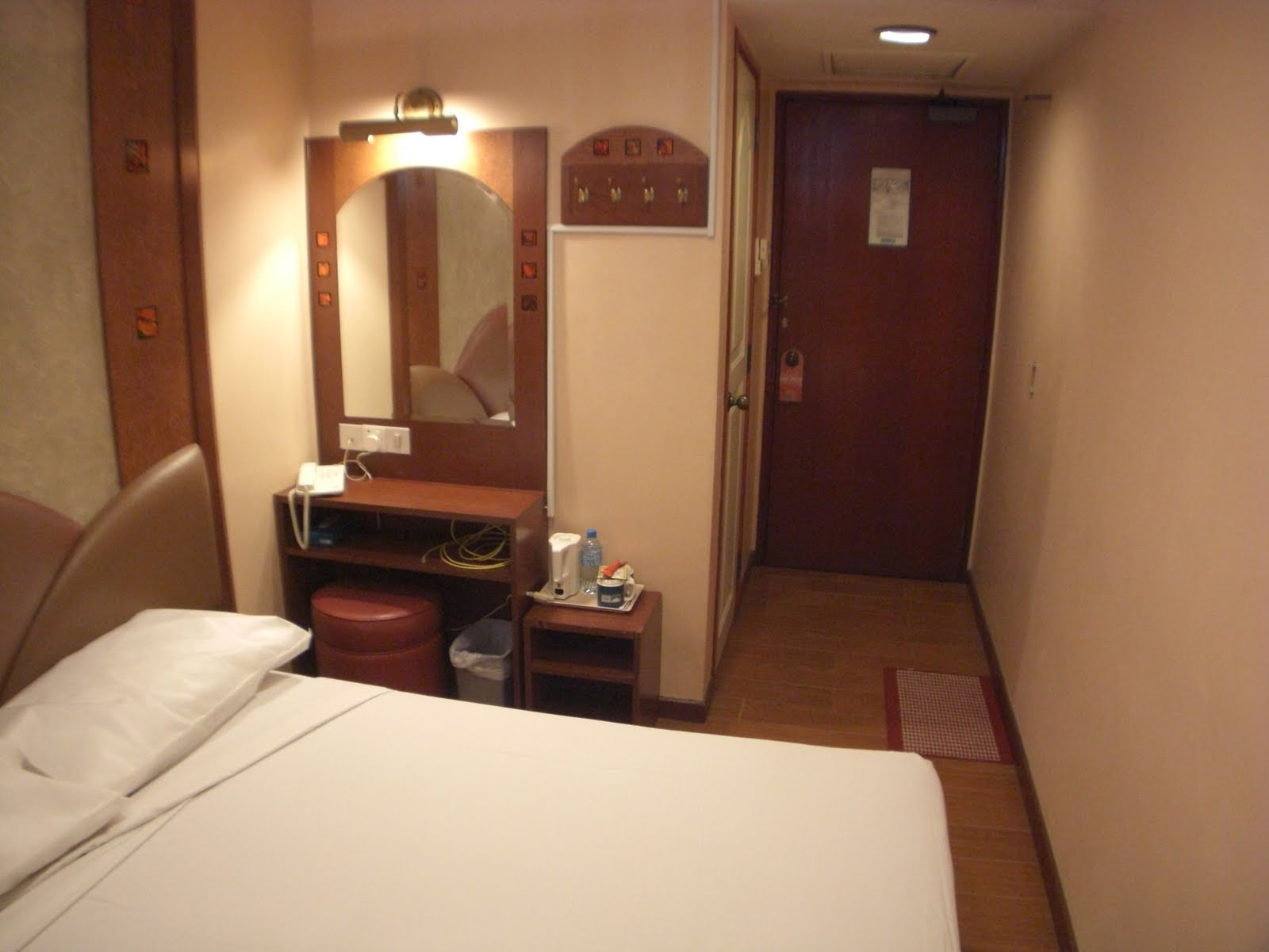 ゲイランに泊まる ホテル８１オーキッド