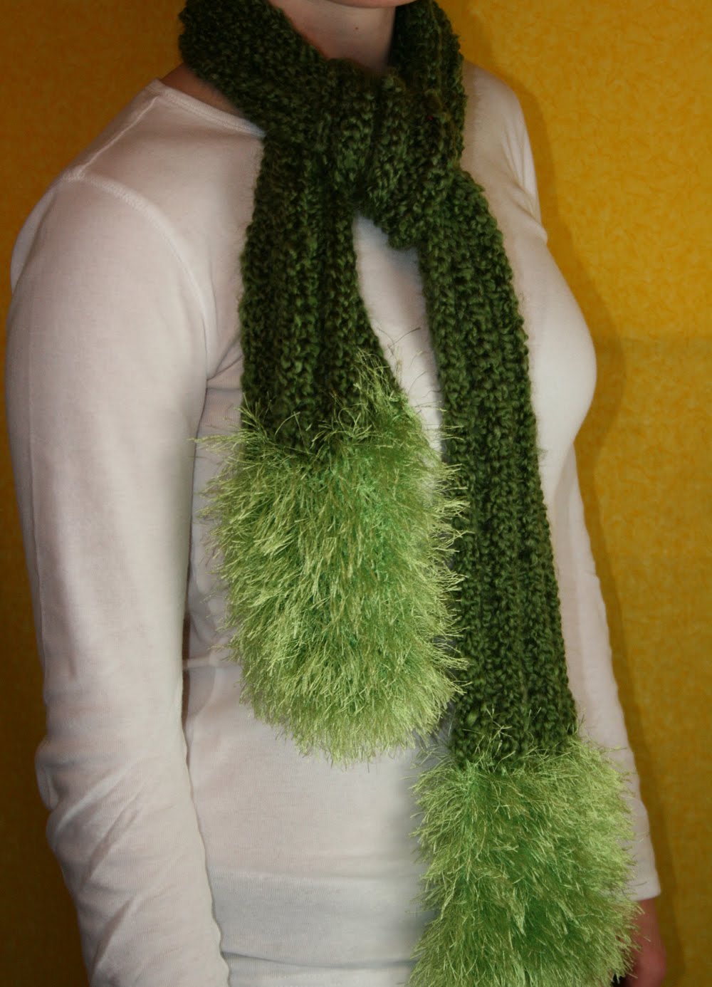 [GreenScarf1c.jpg]