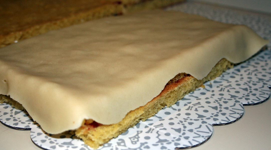 [PetitFours1.jpg]
