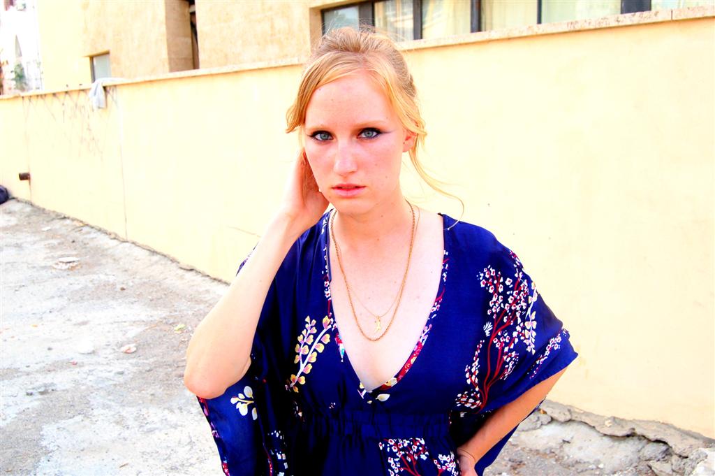 [DSC_0050+(Large).JPG]