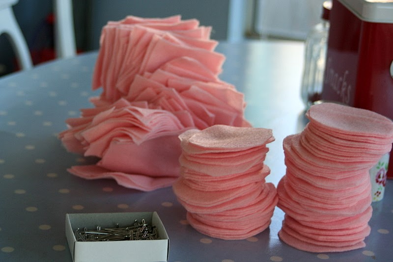 Party Wishes Ruffled Heart