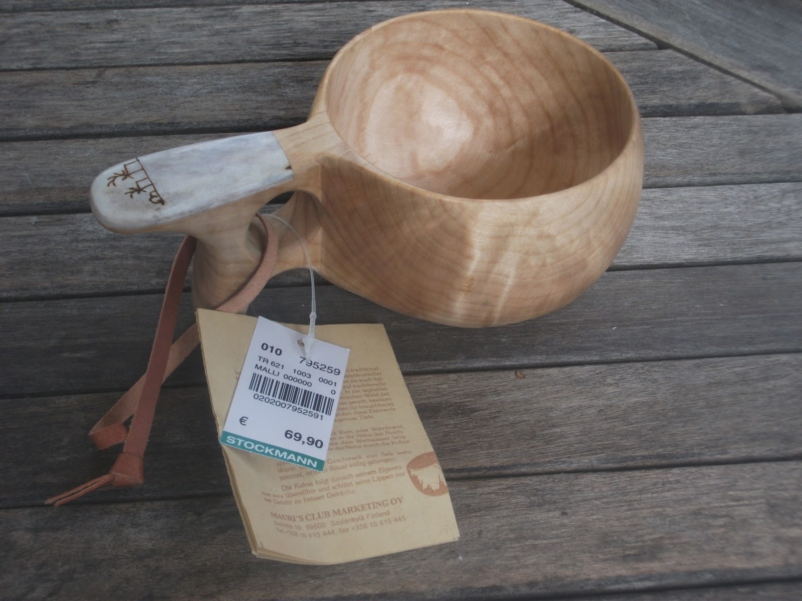 bushcraft wood carving