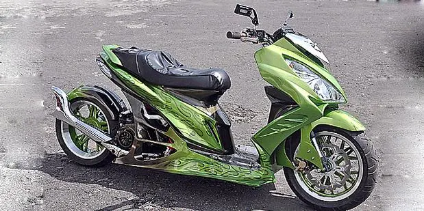 Honda Vario 2010 retro motorcycle design