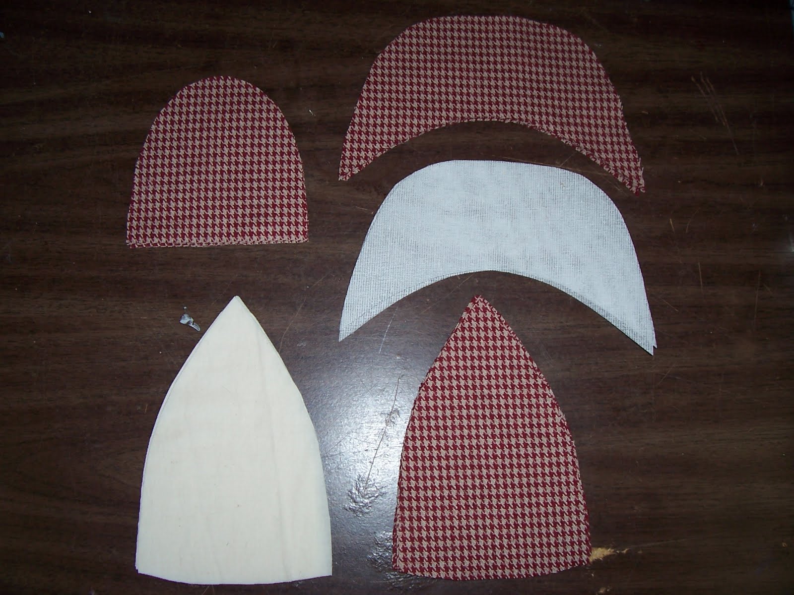 The Garret Corner Deerstalker Pattern and Tutorial