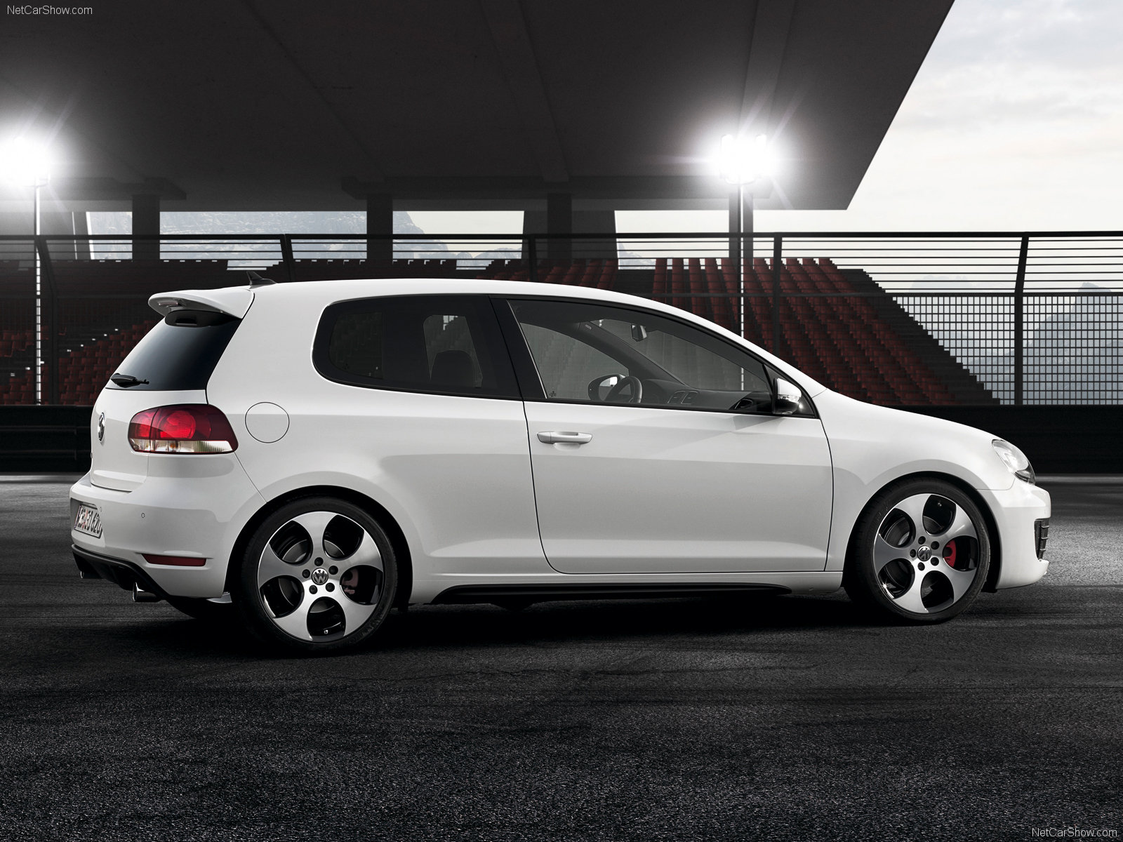 http://2.bp.blogspot.com/_d_u-dfTHDhk/TGbdsRjQVPI/AAAAAAAADRg/6yEeZtolzrA/s1600/Volkswagen-Golf_GTI_Concept_2008_1600x1200_wallpaper_06.jpg