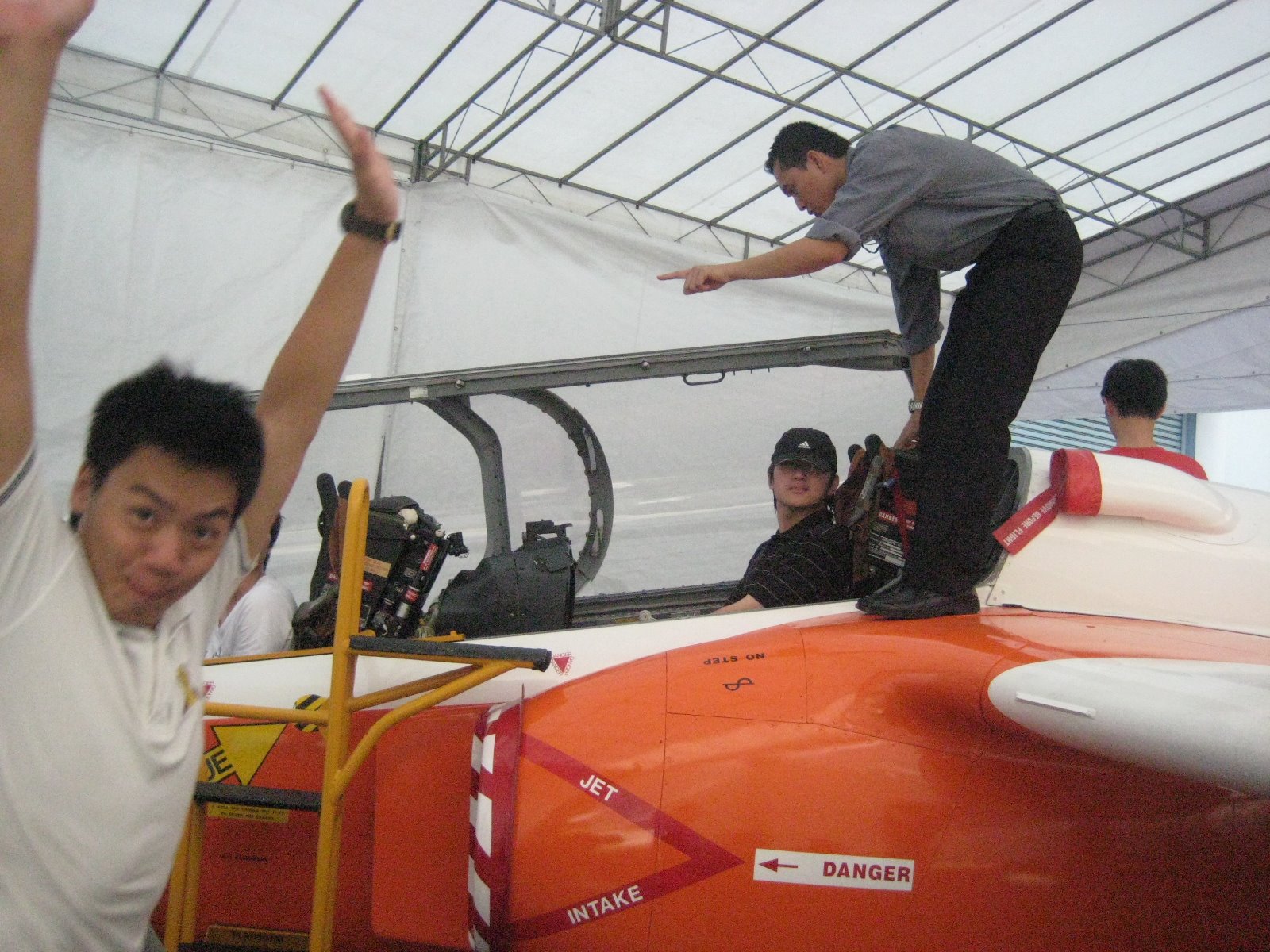 [IMG_2932.JPG]