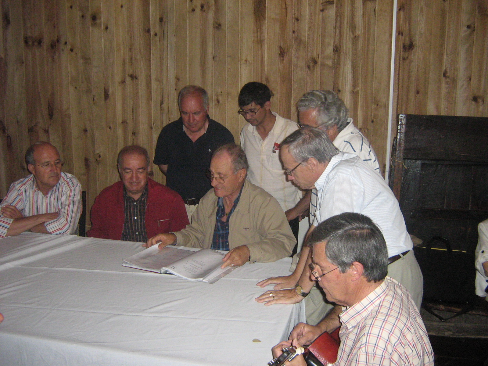 [EncSABADO8.27Jun2009.jpg]