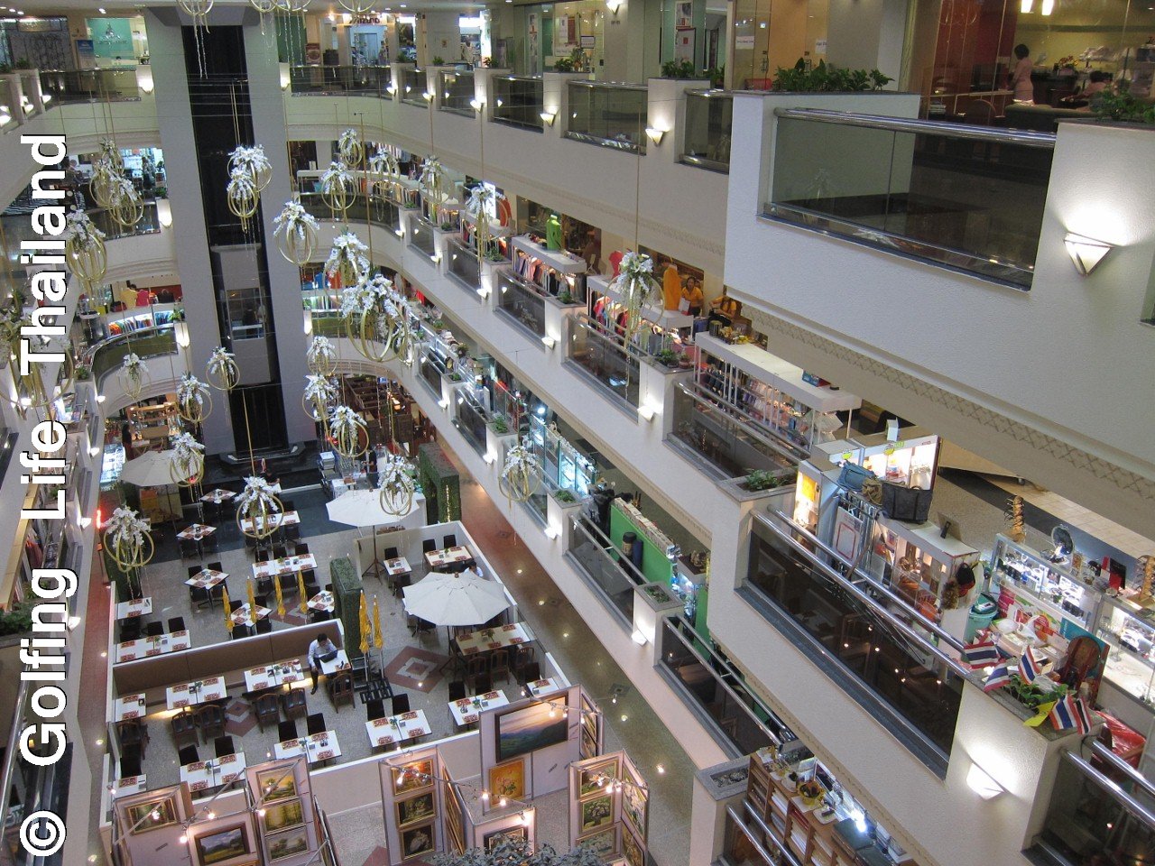 Golfing Life Thailand A visit to Thaniya Plaza