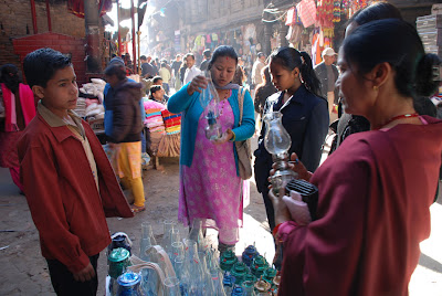 photo news, photography-news.com, Diana Topan, Photography News, Bikash Malakar, photo essays, documentary photography, electricity crisis Nepal