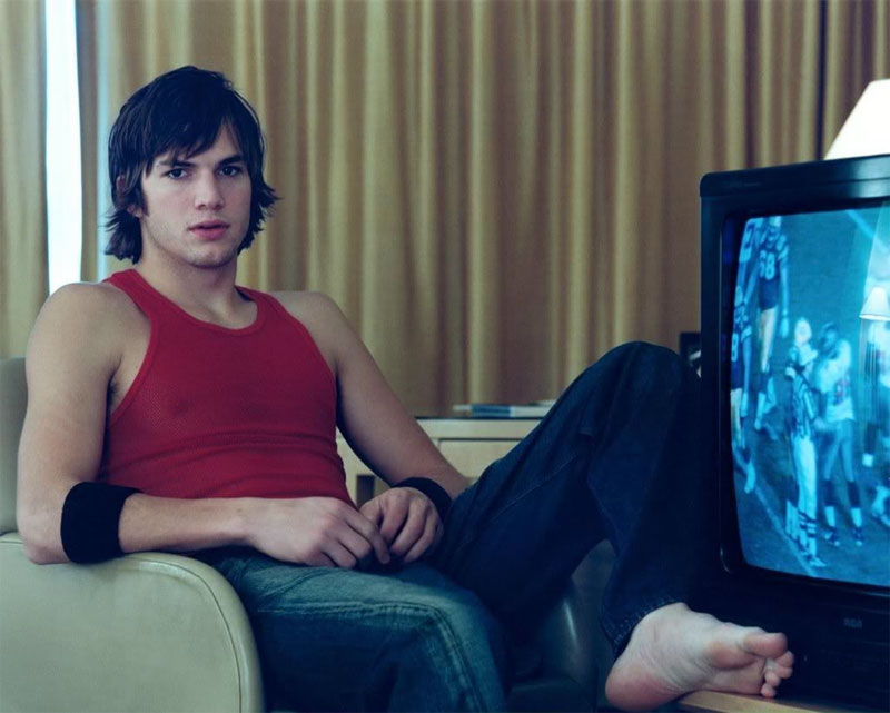 Famous Male Feet: Ashton Kutcher.