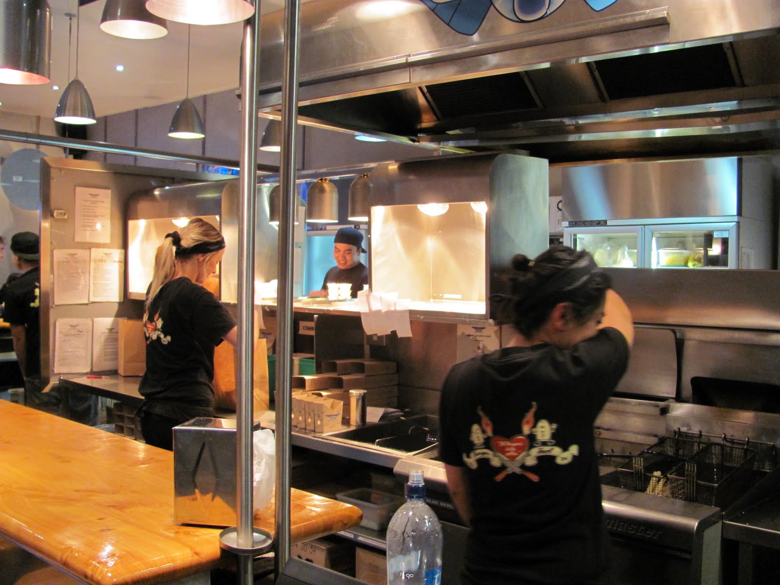 Mrs Cake Burger Fuel, Wellington