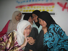 kami sahabat . ily <3