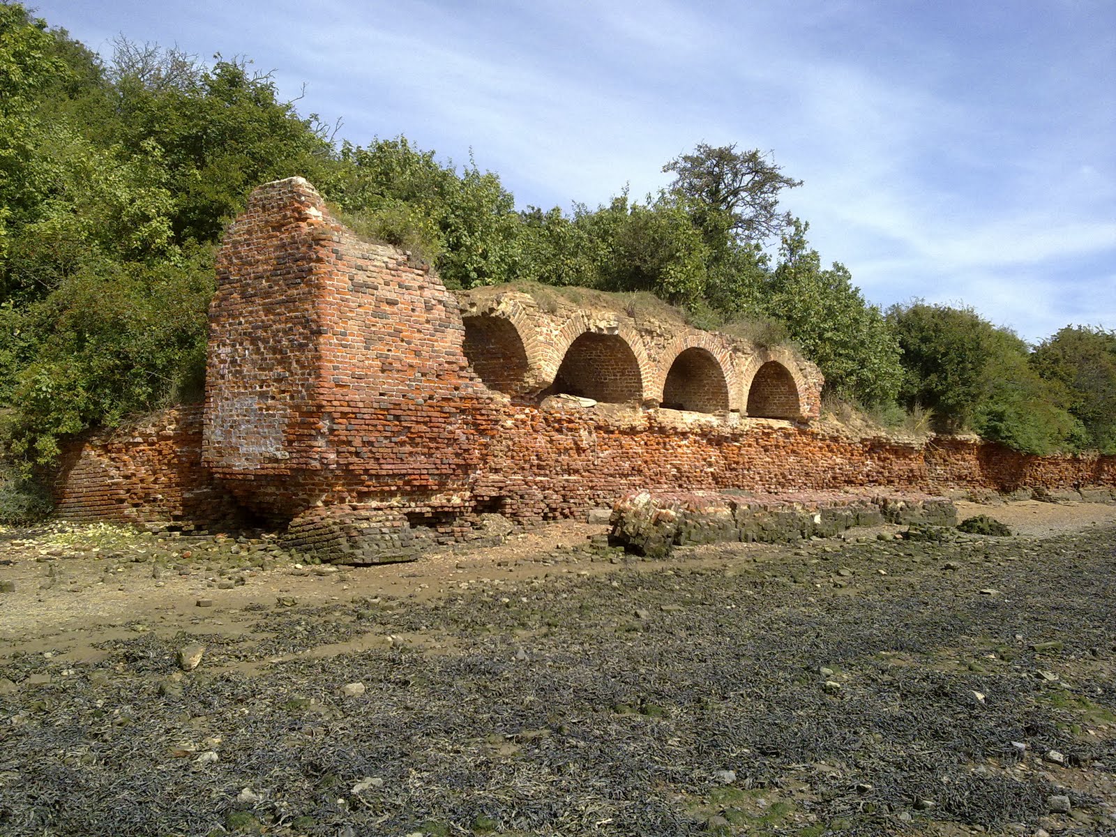 Notes from Kent's Hoo Peninsula Saxon Shore Way, Hoo St. Werburgh to Upnor