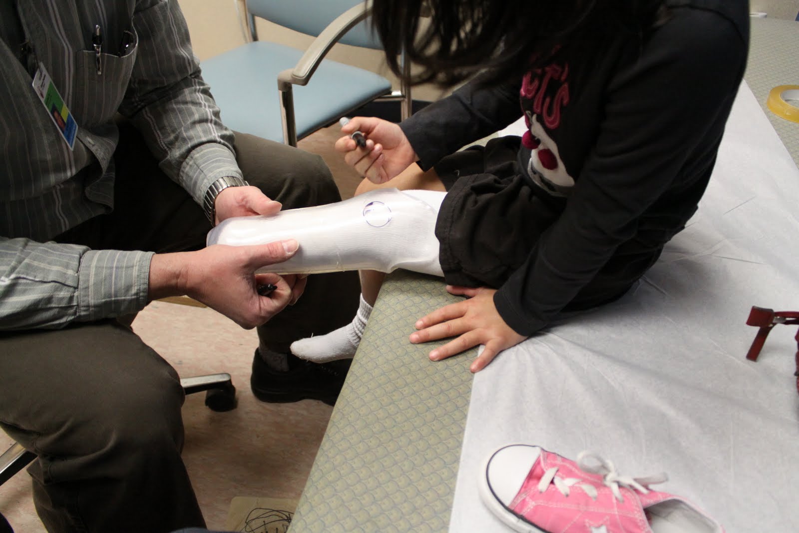 Prosthetic leg repair picture