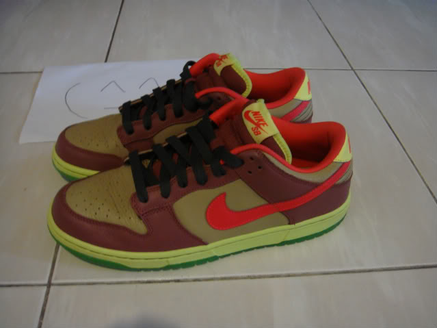 toxic avenger nike sb