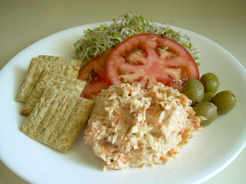 Tasty Treats Tuna Salad with Broccoli Sprouts
