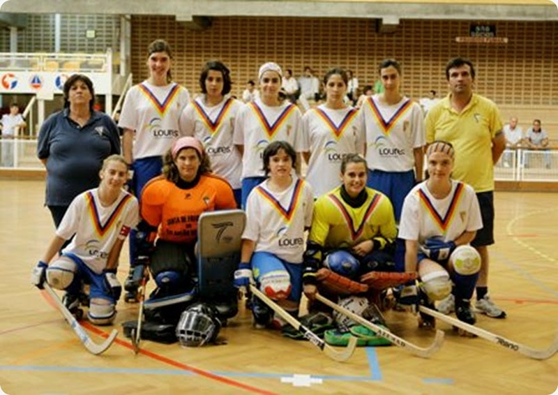 [Equipa+juniores_thumb[14].jpg]