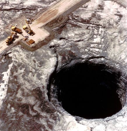 Sinkholes Guatemala on Pictures  Guatemala Sinkhole Adds To World S Famous Pits   Worldwide