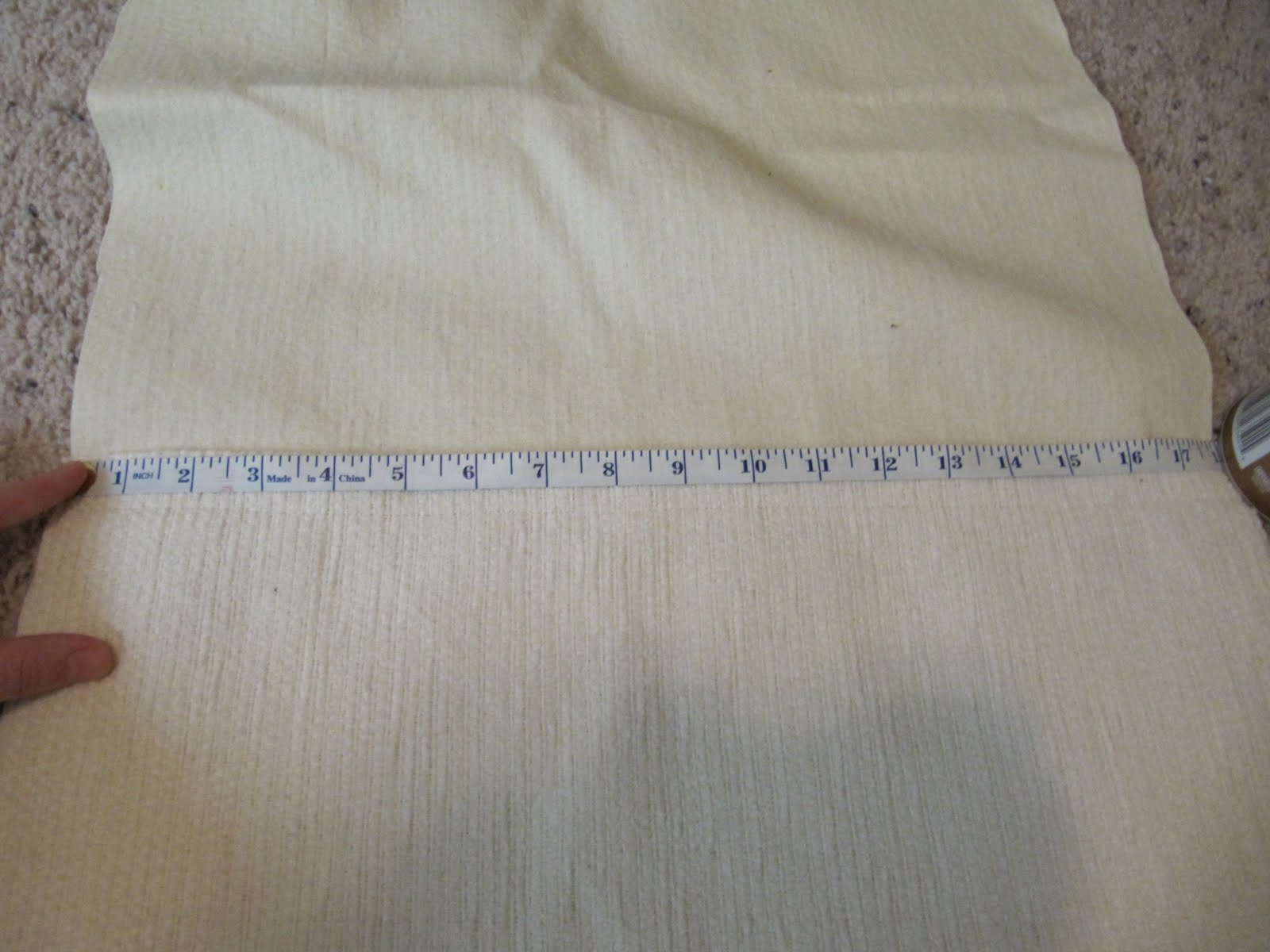 DIY Howto Button Pillows