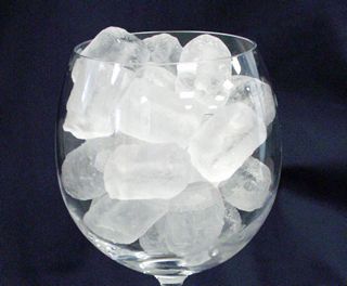 [320_cup_of_ice.jpg]