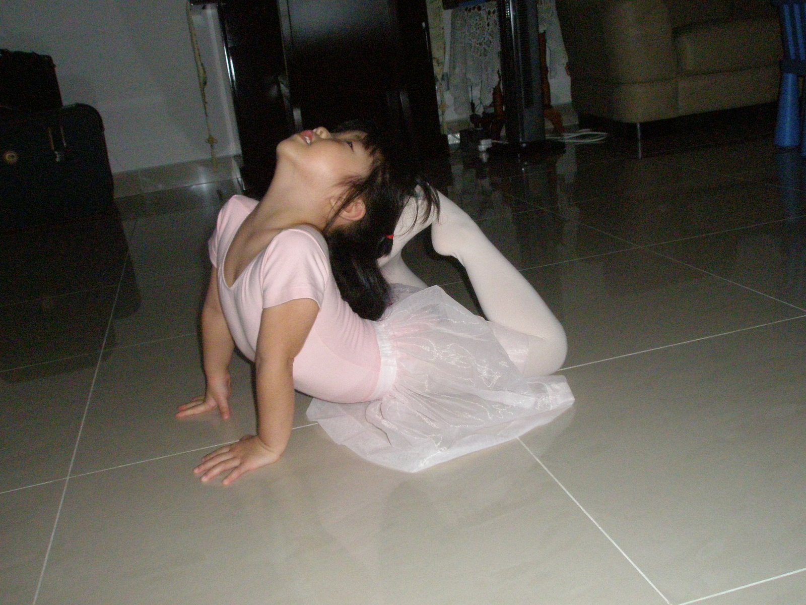 [Sher+dances+ballet,+BBC+and+cousins+004.jpg]