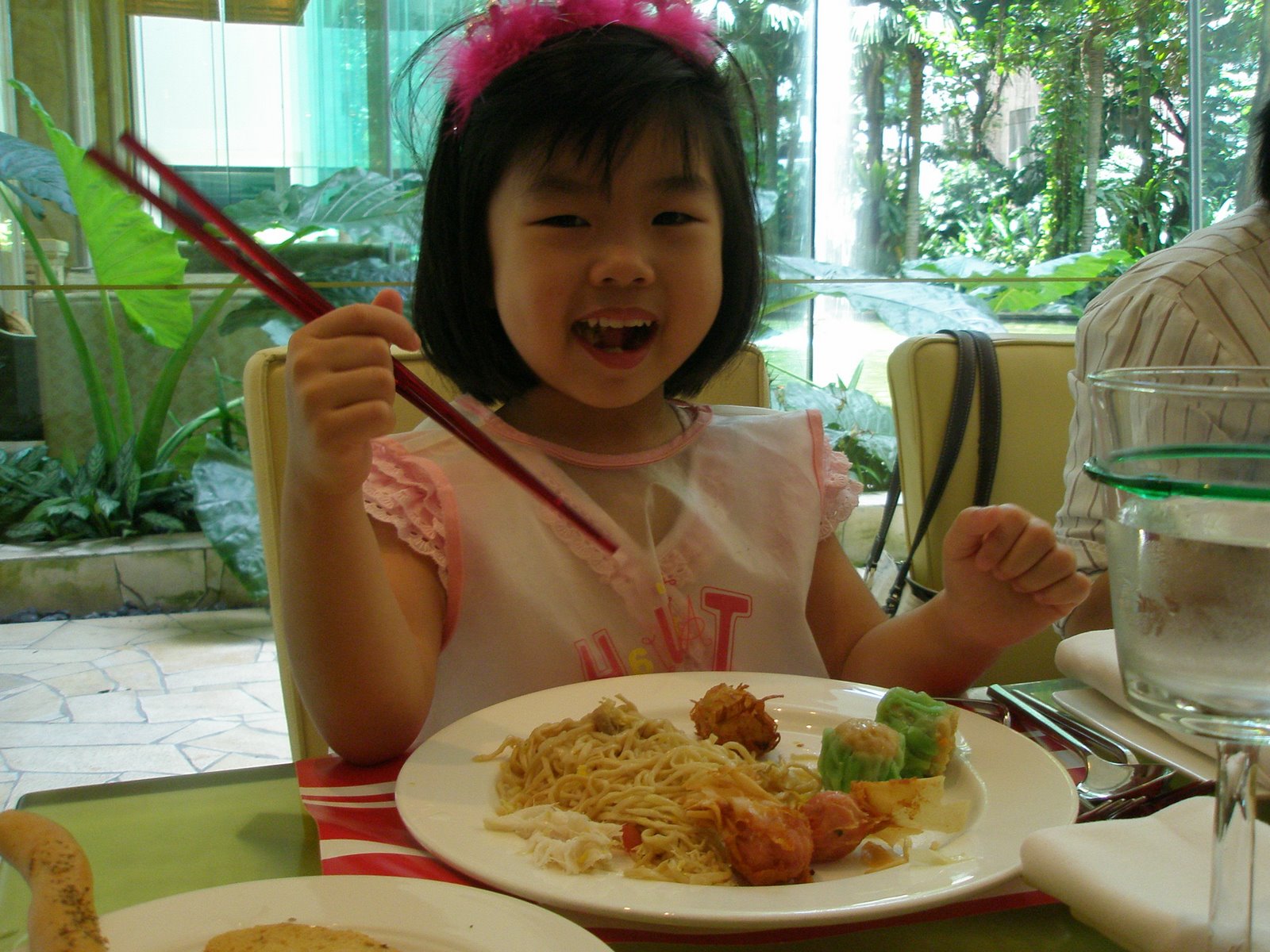 [Shangri+La+lunch+with+koo+mah+001.jpg]