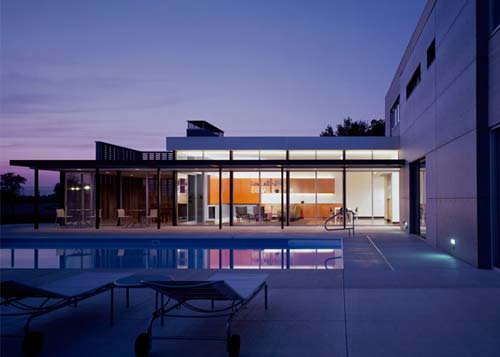 [carus-residence-swimming-pool-area.jpg]