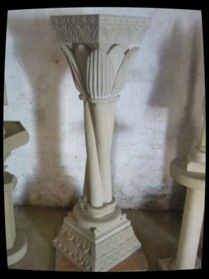 Arte y Decoración: columnas imitacion a piedra