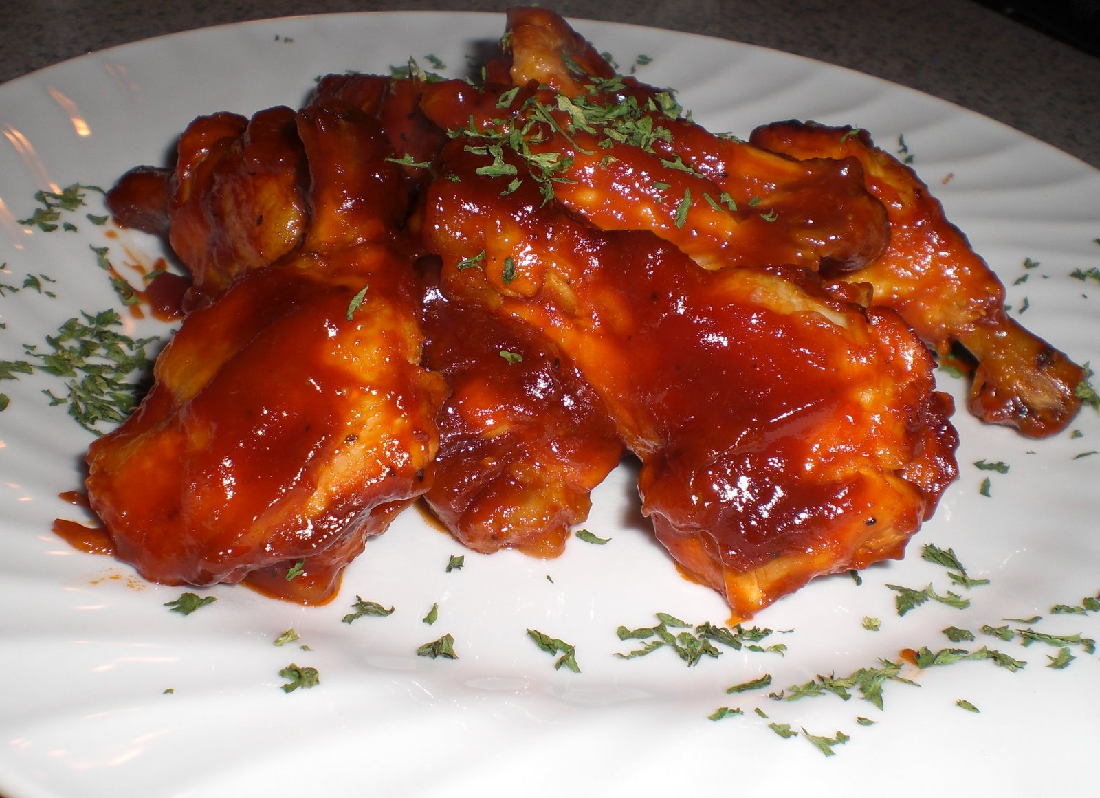 [bbqwingsfixed.JPG]