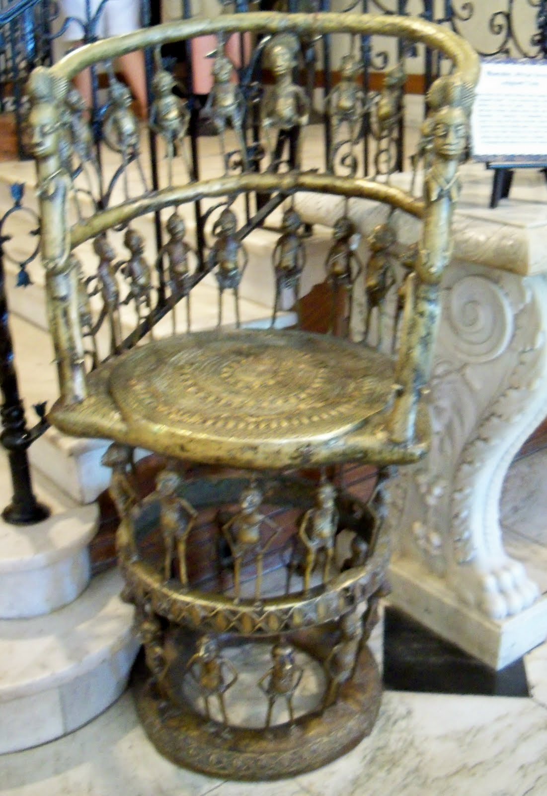 Ancient Digger Archaeology Mbamelke African Bronze Judgment Chair