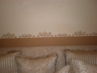 MURALES INFANTILES: Cenefas sala y recamara de las chicas Gomez