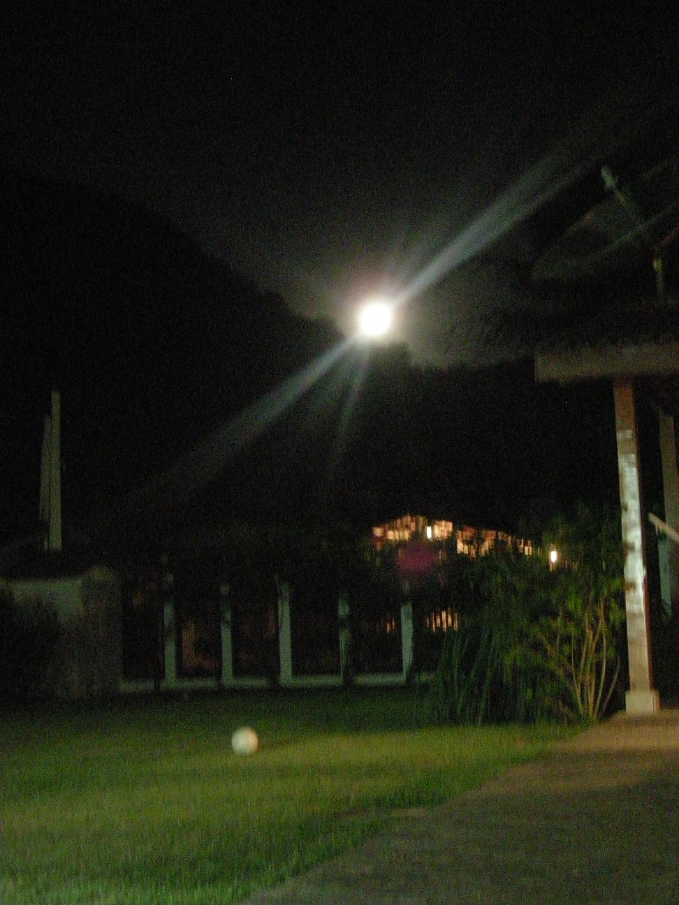 [Lua+em+Barequeçaba.jpg]