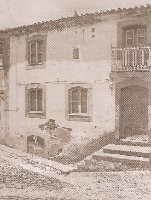 [Casa+Guimar%C3%A3es+vf.jpg]