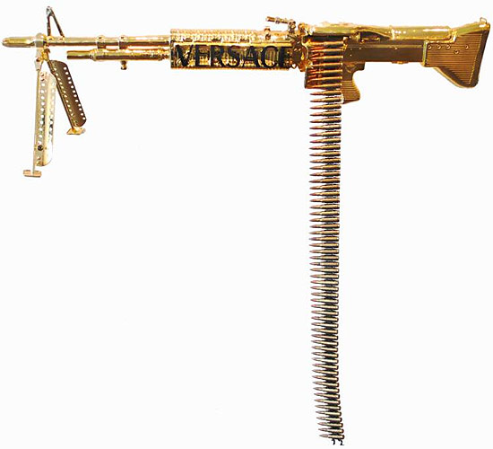 THE WORLDS CRAZIEST AND FUNNIEST STUFF NOT FUNNY BUT COOL WEAPONS