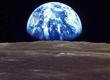Apollo 8 Earth rise!
