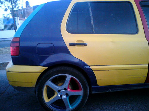 me encontre un blackberry pero esta reportado