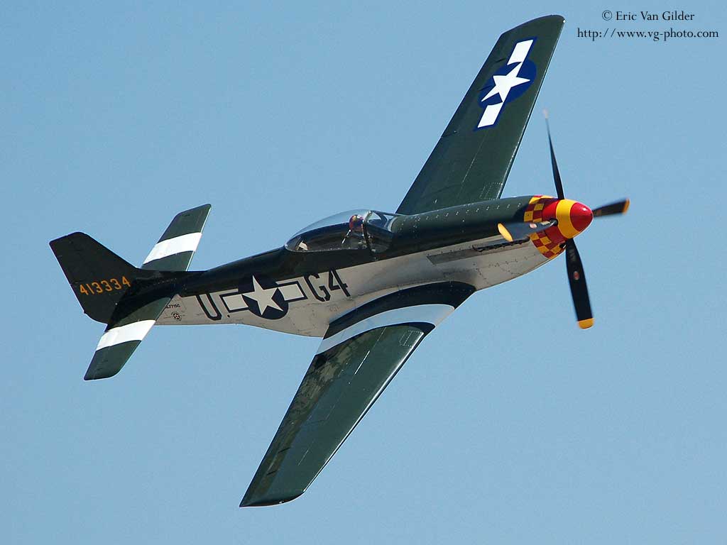 http://2.bp.blogspot.com/_eMJkwY0SnYg/TQwFrCmHBSI/AAAAAAAAAas/mliQMpBv6U0/s1600/P-51%2BMustang-1.jpg